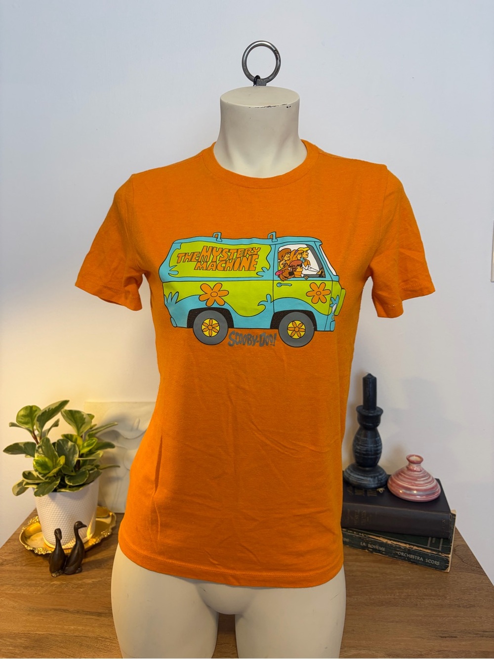 Old Navy Orange Scooby-Doo Mystery Machine Graphic Tee